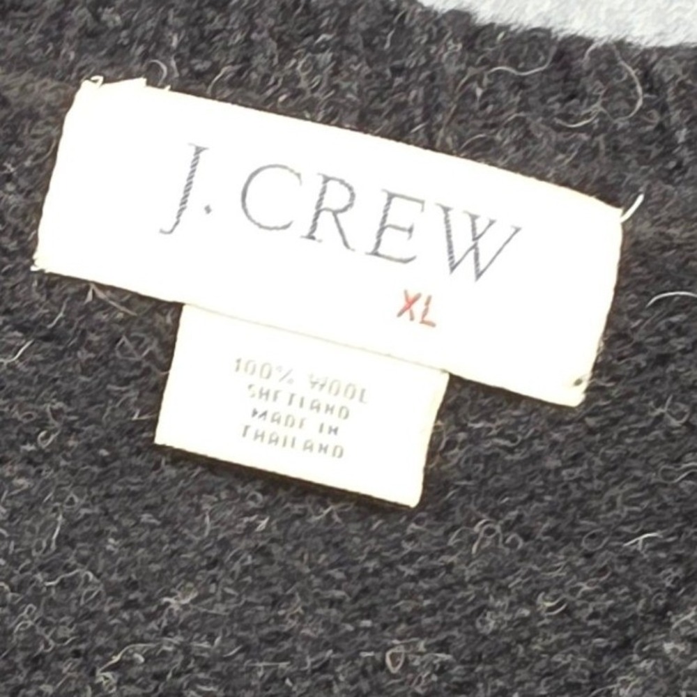 J.Crew Men Vintage XL 100% Shetland Wool V-Neck Sweater Grey Striped Chest Knit
